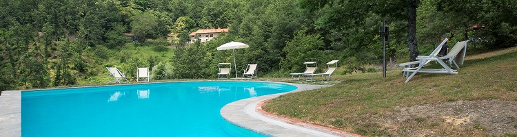 pool farmhouse tuscany