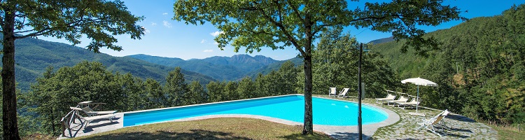 pool farmhouse tuscany